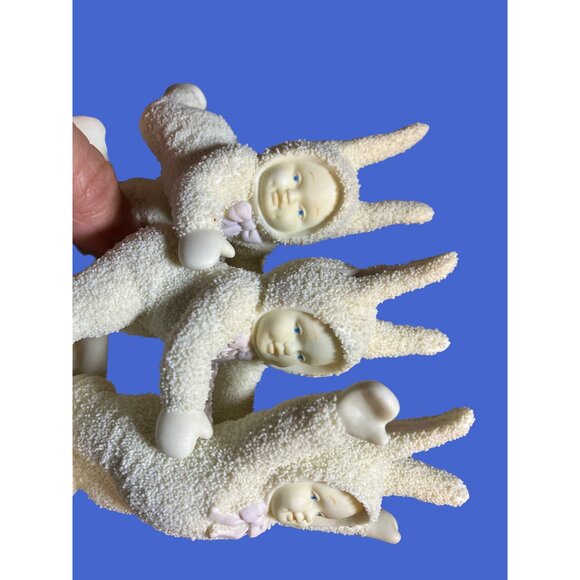 Dept.56 SNOWBUNNIES "Let's Do The Bunny Hop!"  Figurine 1994 - Picture 6 of 10